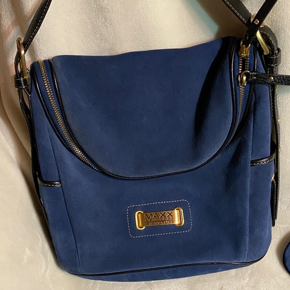 Maxx New York Blue and Black Shoulder Bag Set🎄 - Picture 2 of 7